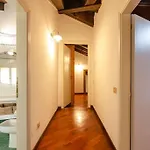 Griffoni Home, In The Heart Of The 볼로냐